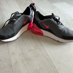 Nike Air 270
